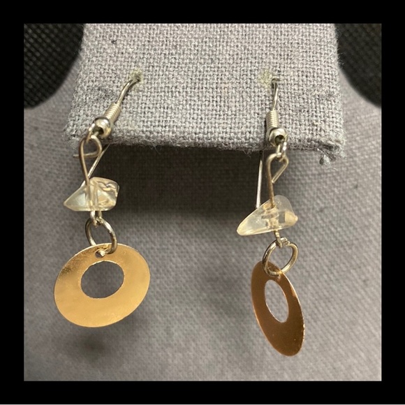 Costume jewelry yellow & gold dangling necklace with matching earrings - Picture 2 of 8